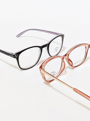 Oscar-De-La-Renta-Black-Blush-Reader-Glasses-Balilene-detail