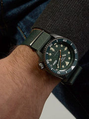 Seiko 5 Sports SRPD77K1 Automatic Green Dial Nylon Strap