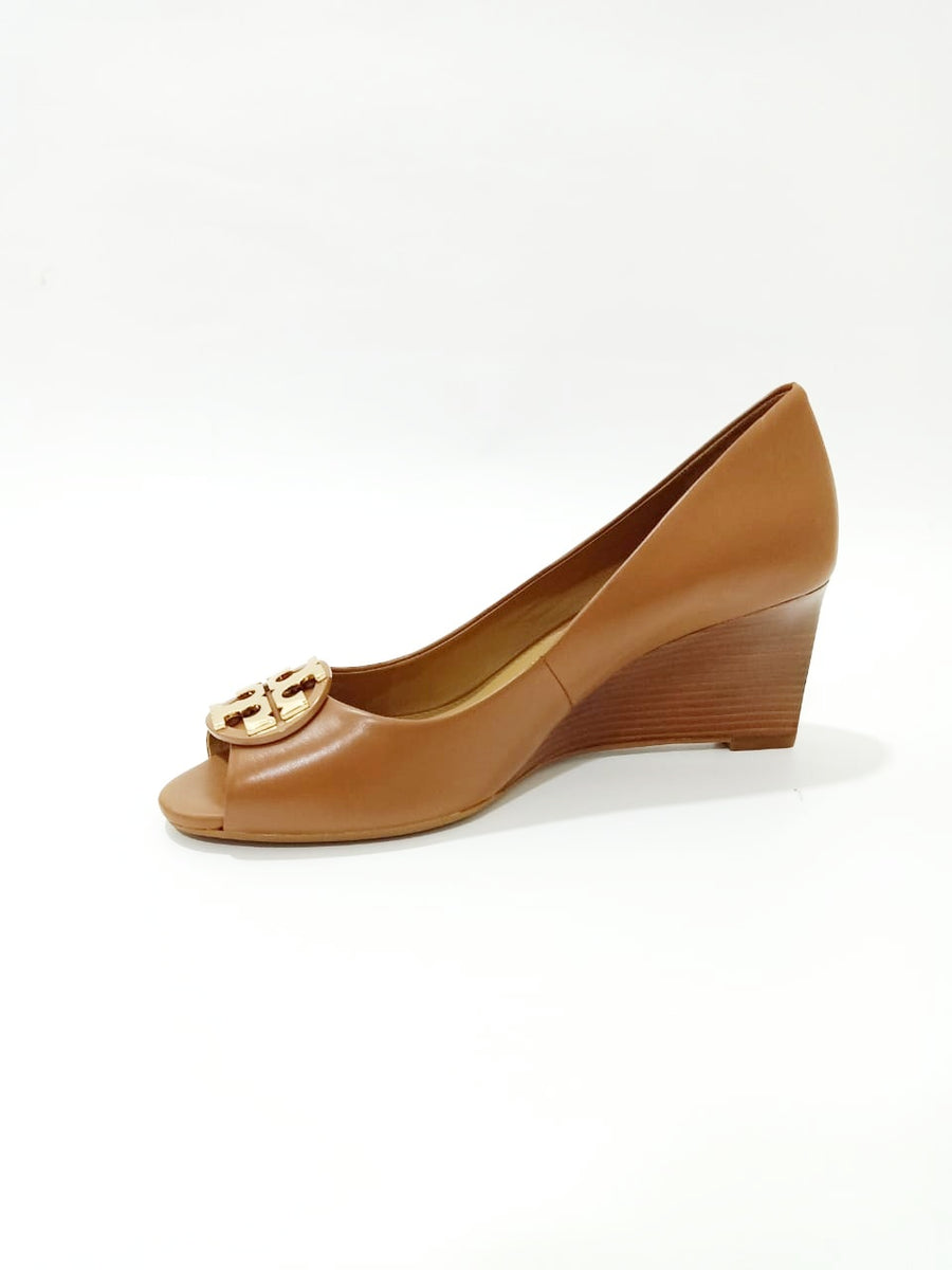 Tory burch clearance tan wedges