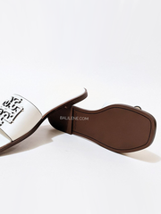 Tor-Burch-Ines-Slide-Textured-Calf-Leather-New-Ivory-Balilene-detail-bawah