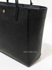 Tory-Burch-136091-Emerson-Small-Tote-Black-Balilene-detail-samping