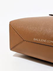 Tory-Burch-136091-Emerson-Small-Tote-Moose-Balilene-detail-bawah