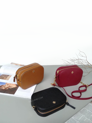 Tory-Burch-52898-Emerson-Round-Crossbody-Imperial-Garnet-Balilene-detail2