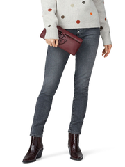Tory Burch Miller Clutch Port