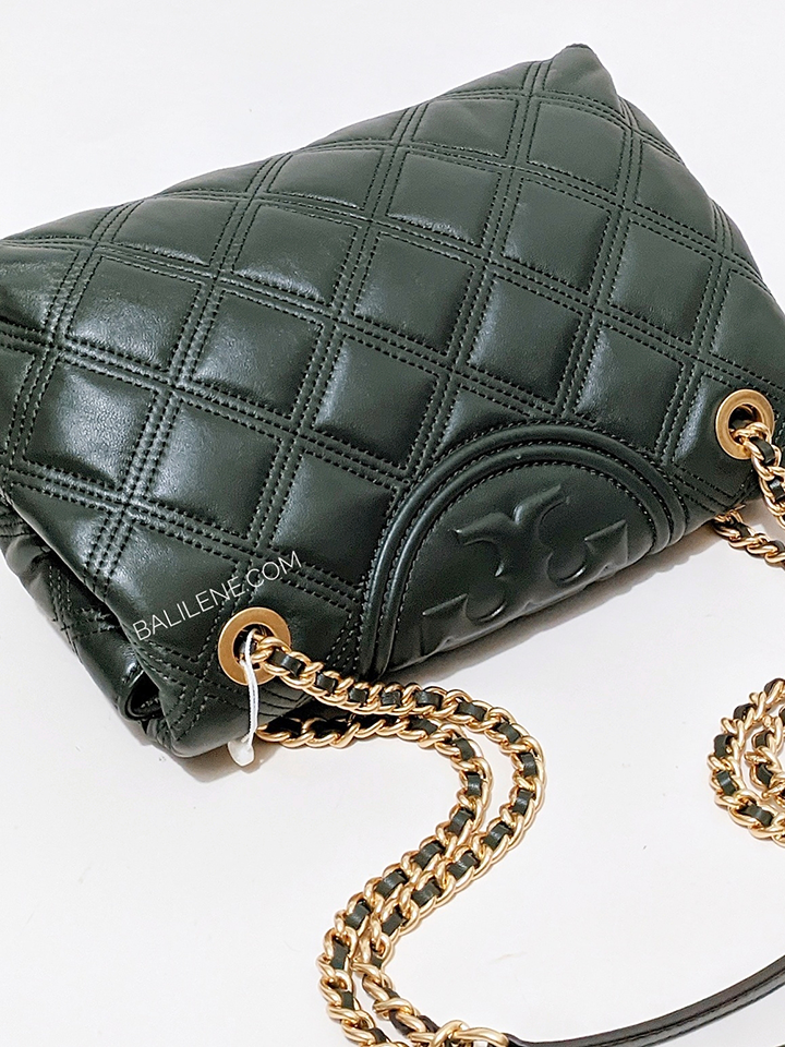 Tory-Burch-56716-Fleming-Soft-Convertible-Shoulder-Bag-Sycamore-Balilene-detail-belakang