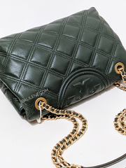 Tory-Burch-56716-Fleming-Soft-Convertible-Shoulder-Bag-Sycamore-Balilene-detail-belakang