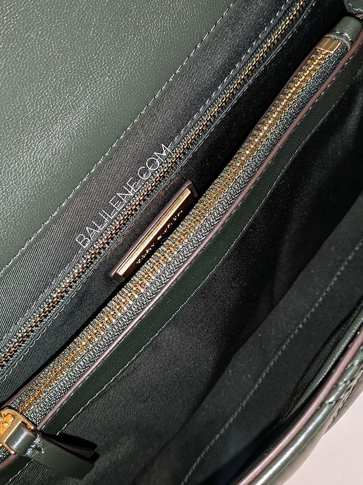 Tory-Burch-56716-Fleming-Soft-Convertible-Shoulder-Bag-Sycamore-Balilene-detail-dalam