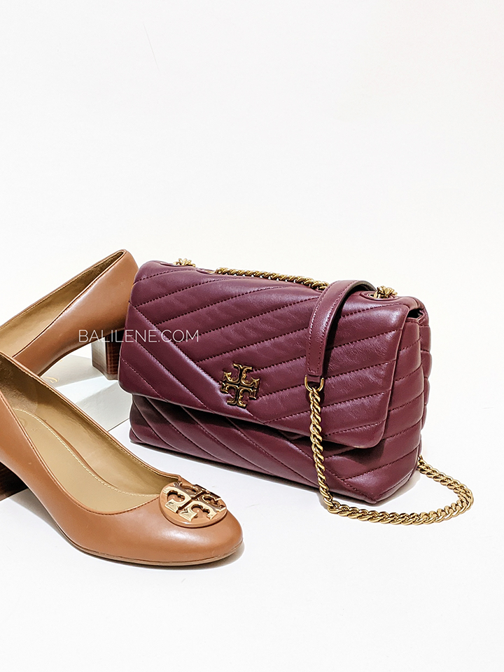 Tory-Burch-64963-Kira-Chevron-Small-Convertible-Imperial-Garnet-Balilene-detail-depan1