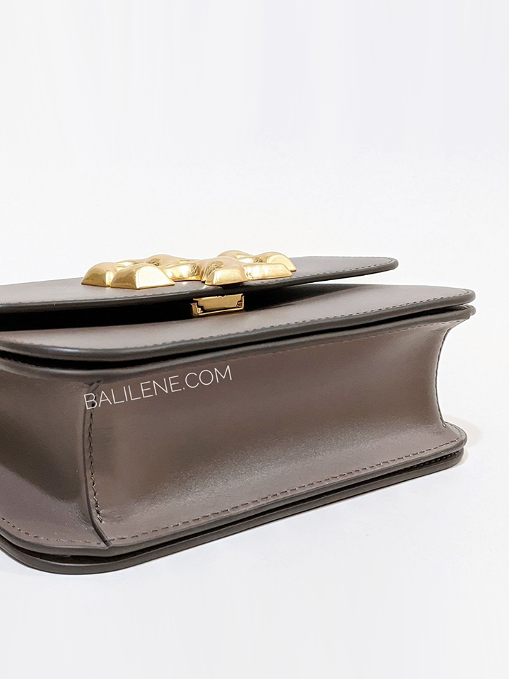 Tory-Burch-73589-Eleanor-Small-Convertible-Shoulder-Bag-Clam-Shell-Brown-Balilene-detail-bawah