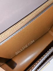 Tory-Burch-73589-Eleanor-Small-Convertible-Shoulder-Bag-Clam-Shell-Brown-Balilene-detail-dalam