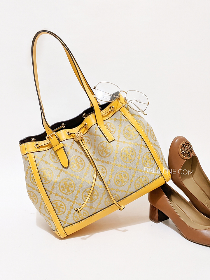 Tory-Burch-81803-T-Monogram-Jacquard-Small-Tote-Bag-Goldfinch-Balilene-detail-depan1