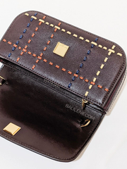 Tory-Burch-82947-Robinson-Woven-Plaid-Chain-Wallet-Tempranillo-Balilene-detail-magnet