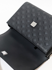 Tory-Burch-Fleming-Matte-Convertible-Shoulder-Bag-Black-Balilene-detail-penutup