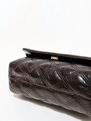 Tory-Burch-Fleming-Soft-Glazed-Convertible-Shoulder-Bag-Espresso-Balilene-detail-bawah