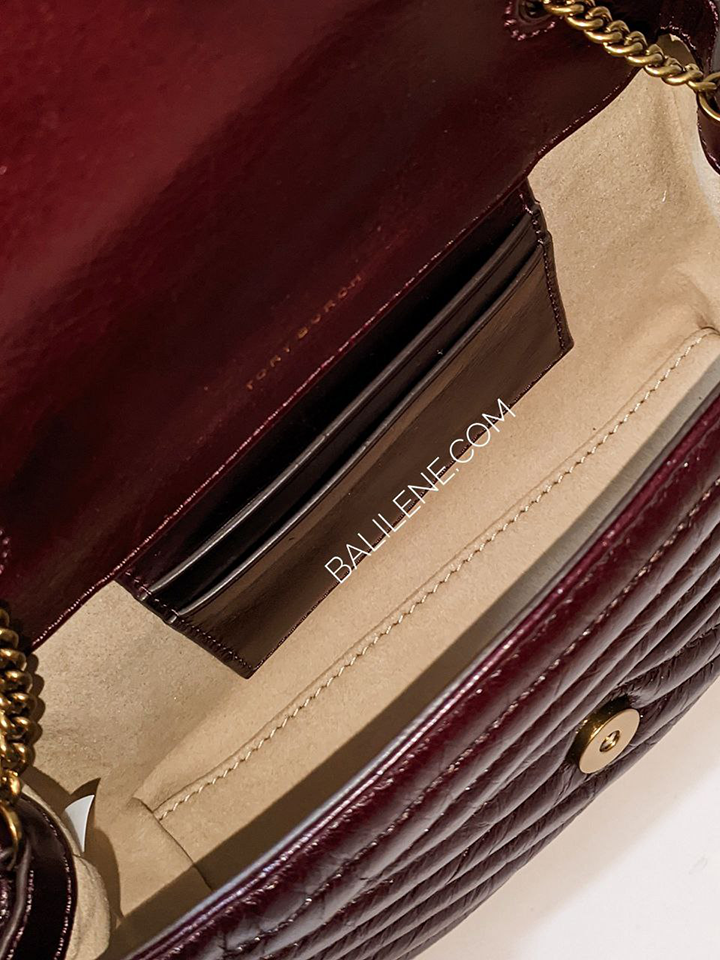 Tory-Burch-Kira-Chevron-Glazed-Mini-Bag-Fig-Balilene-detail-dalam