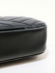Tory-Burch-Kira-Chevron-Small-Camera-Bag-Black-Balilene-detail-bawah