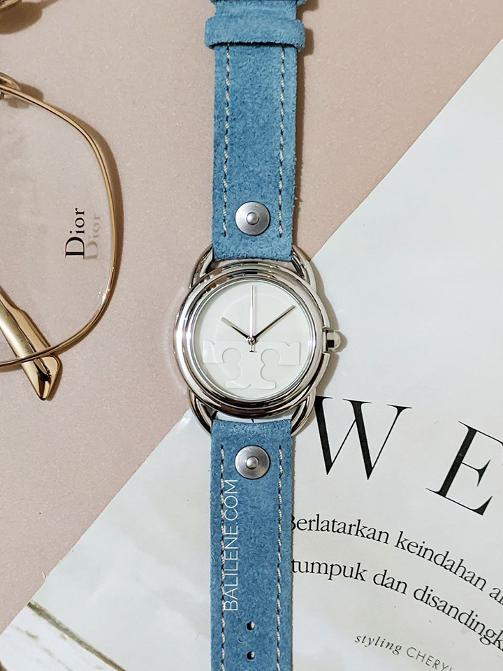 Tory-Burch-Miller-Watch-Light-Blue-Suede-Silver-Tone-Stainless-Steel-Balilene-detail-depan1