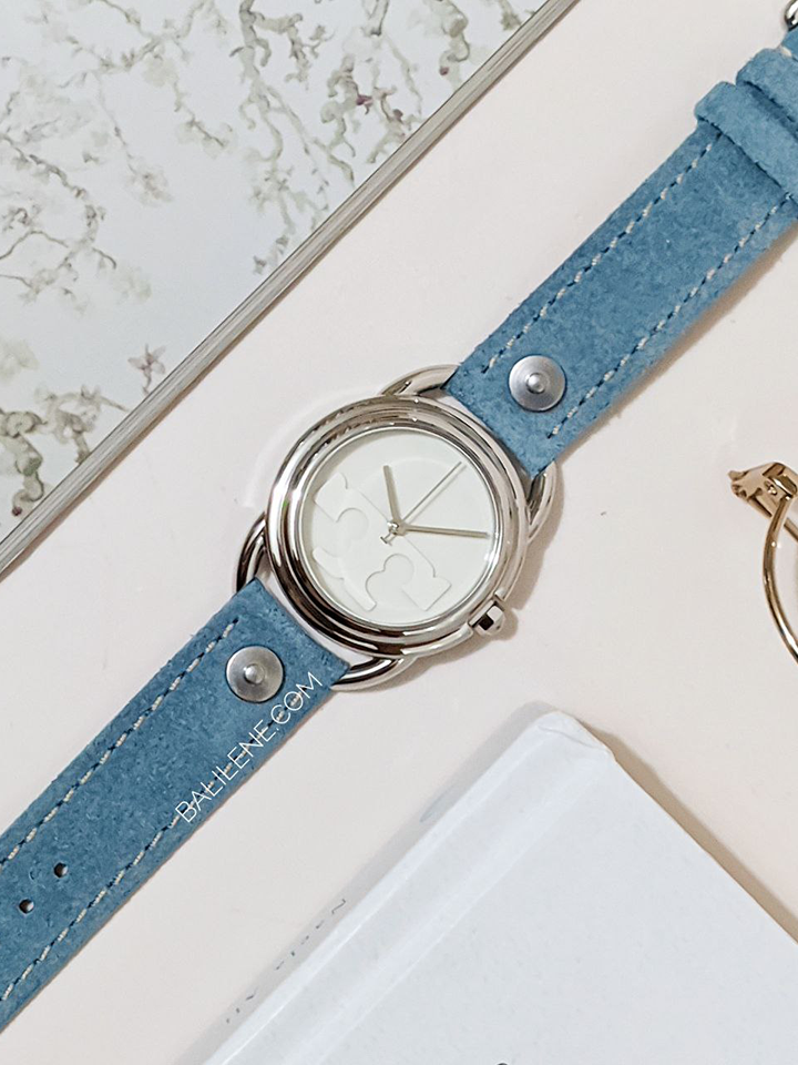 Tory-Burch-Miller-Watch-Light-Blue-Suede-Silver-Tone-Stainless-Steel-Balilene-detail-depan