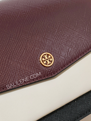 Tory-Burch-Robinson-Colorblock-Double-Strap-Convertible-Bag-Black-Port-Balilene-detail-logo
