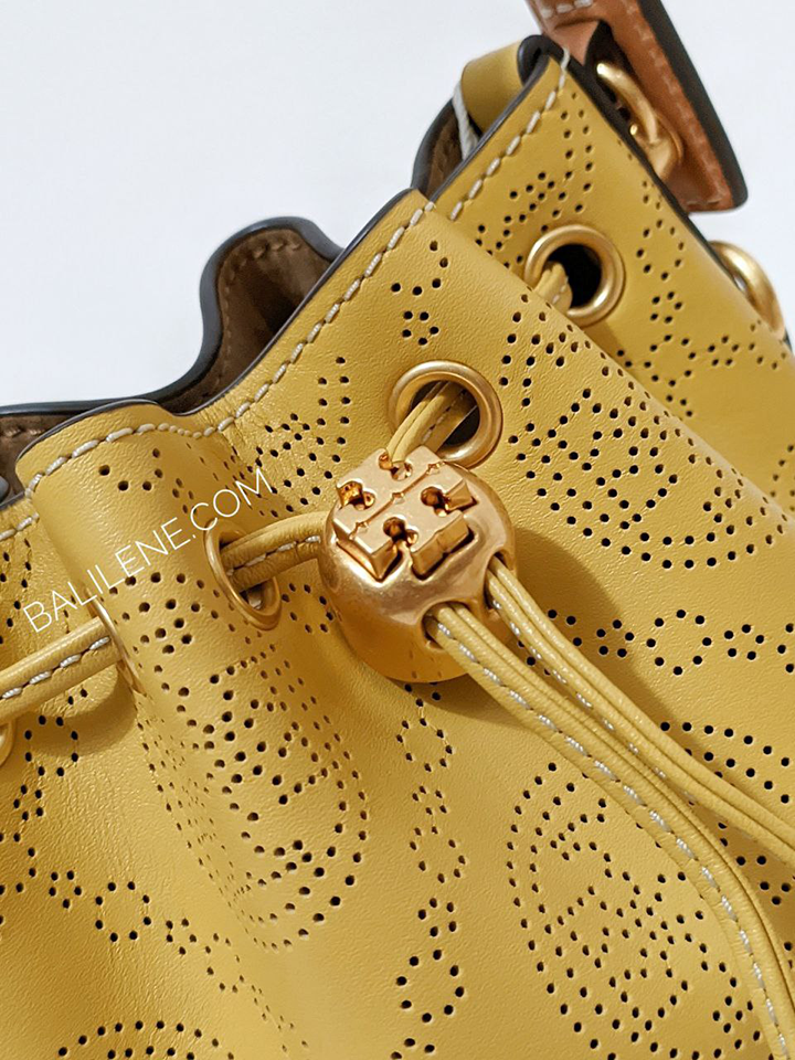 Tory-Burch-T-Monogram-Perforated-Leather-Mini-Bucket-Bag-Golden-Sunset-Balilene-detail-logo