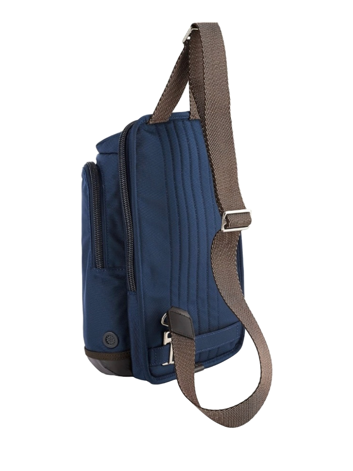 Tumi shop saratoga sling