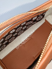 detail-bagian-dalam-Kate-Spade-Flower-Monogram-Coated-Canvas-Top-Zip-Crossbody-Black-Multi