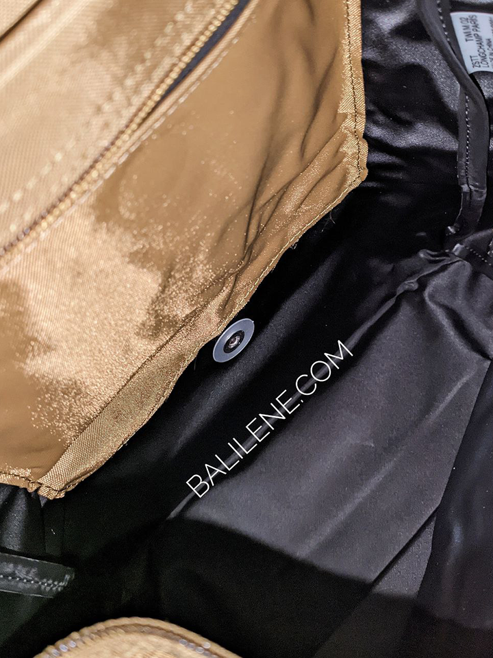 detail-bagian-dlam-Longchamp-Le-Pliage-Club-Backpack-Bag-Khaki