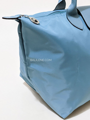 detail-bagian-zip-samping-Longchamp-Le-Pliage-Club-Medium-Top-Handle-Bag-Norway