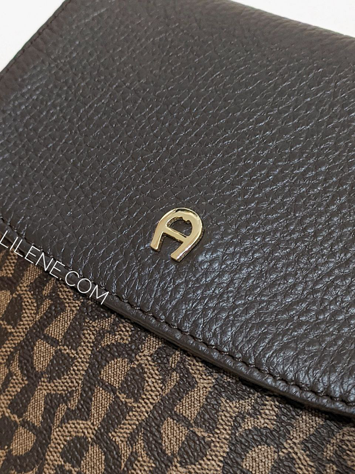 detail-logo-Aigner-Ava-Shoulder-Bag-Xs-Fango-Brown