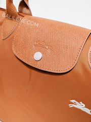 detail-logo-Longchamp-Le-Pliage-Club-Small-Shoulder-Bag-Rust-Silver