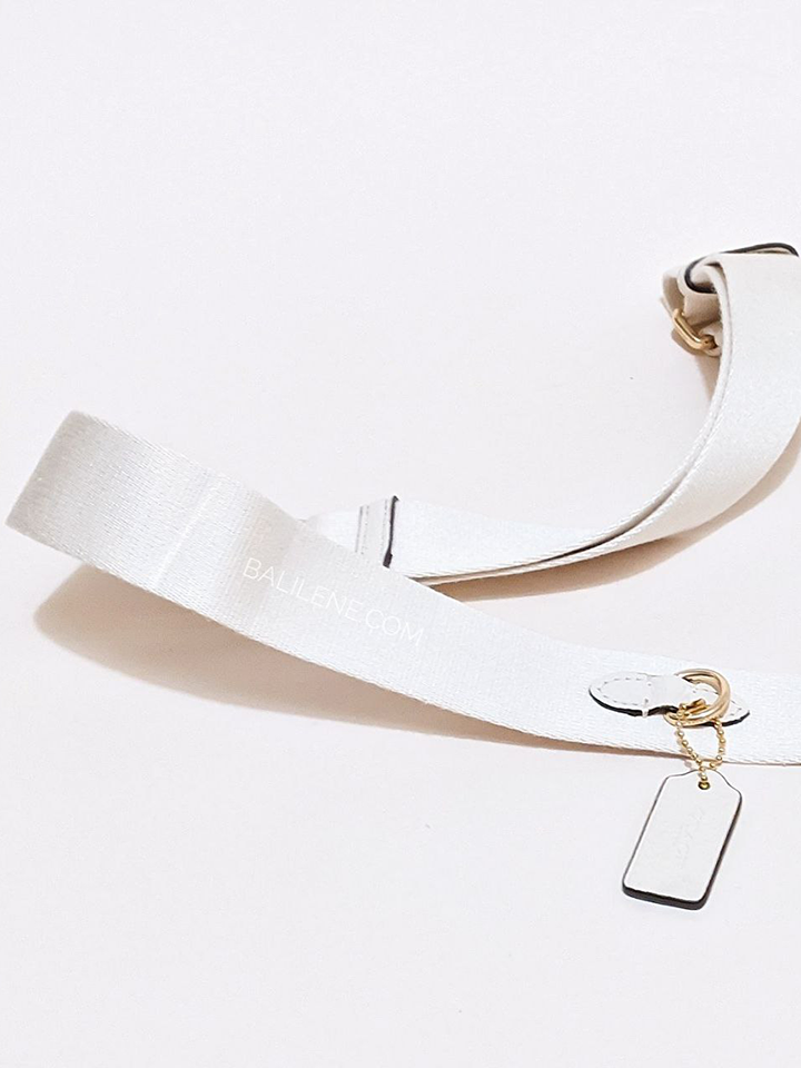 gambar-Coach-C6781-Lucy-Crossbody-In-Signature-Canvas-Khaki-Chalk-Balilene-detail-strap