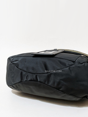 gambar-bawah-Marc-Jacobs-Preppy-Nylon-Natasha-Medium-Crossbody-Bag-Black