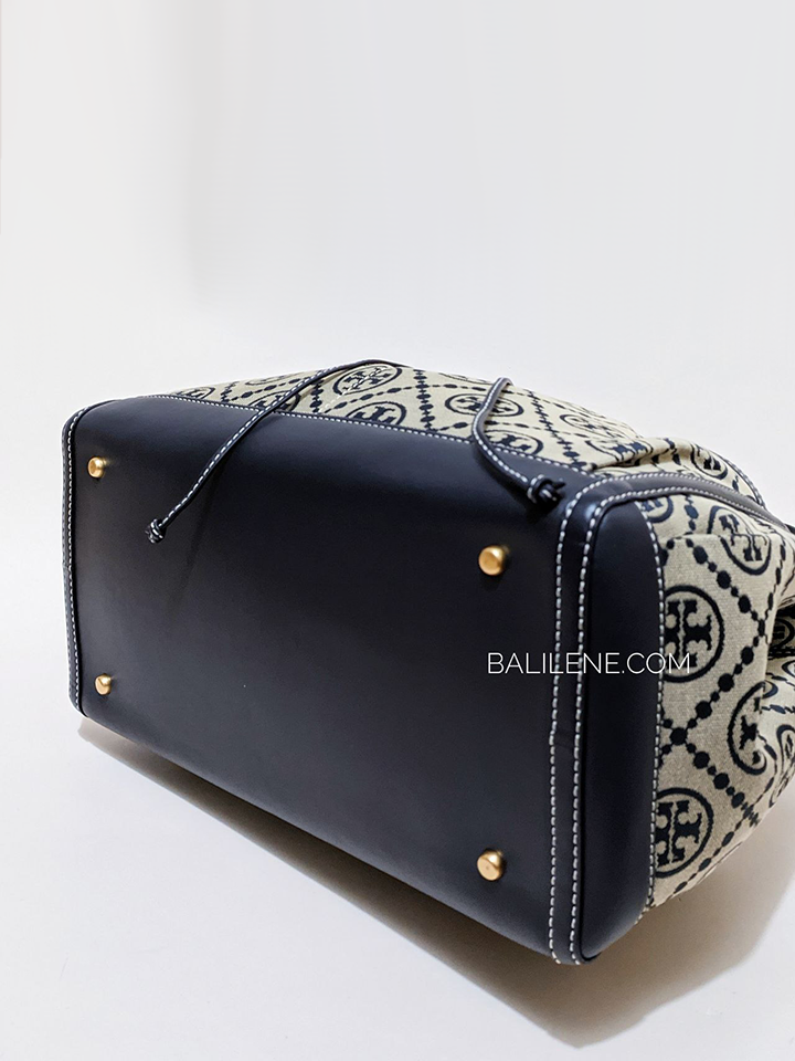 gambar-bawah-Tory-Burch-T-Monogram-Jacquard-Tote-Navy