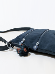 gambar-samping-Kipling-Classic-Keiko-Small-Crossbody-Bag-True-Blue-Tonal