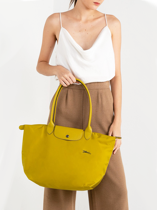 on-model-Longchamp-Le-Pliage-Club-Medium-Shoulder-Bag-Acide
