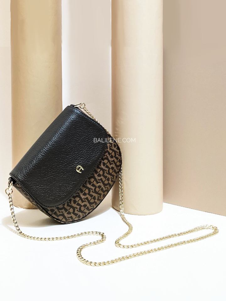 on-produk-Aigner-Ava-Shoulder-Bag-Xs-Fango-Brown