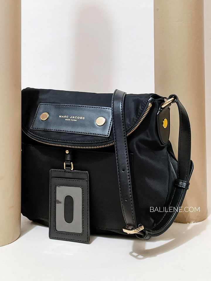 on-produk-Marc-Jacobs-Preppy-Nylon-Natasha-Medium-Crossbody-Bag-Black