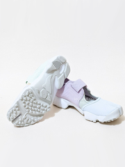 on-produk-Nike-Womens-Air-Rift-Breathe-Light-Soft-Pink-Lemon-Wash-Multi