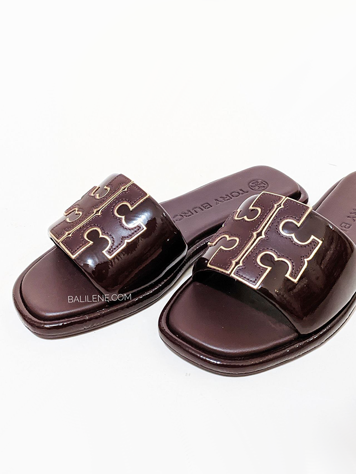 on-produk1-Tory-Burch-Double-T-Sport-Slide-Metallic-Calf-Leather-Plum
