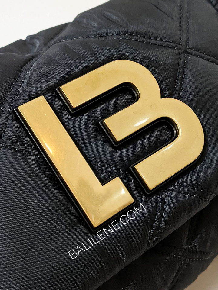 Bimba-Y-Lola-221BBMY1M-T2204-Small-Black-Gold-Padded-Nylon-Crossbody-Bag-Balilene-detail-logo_c