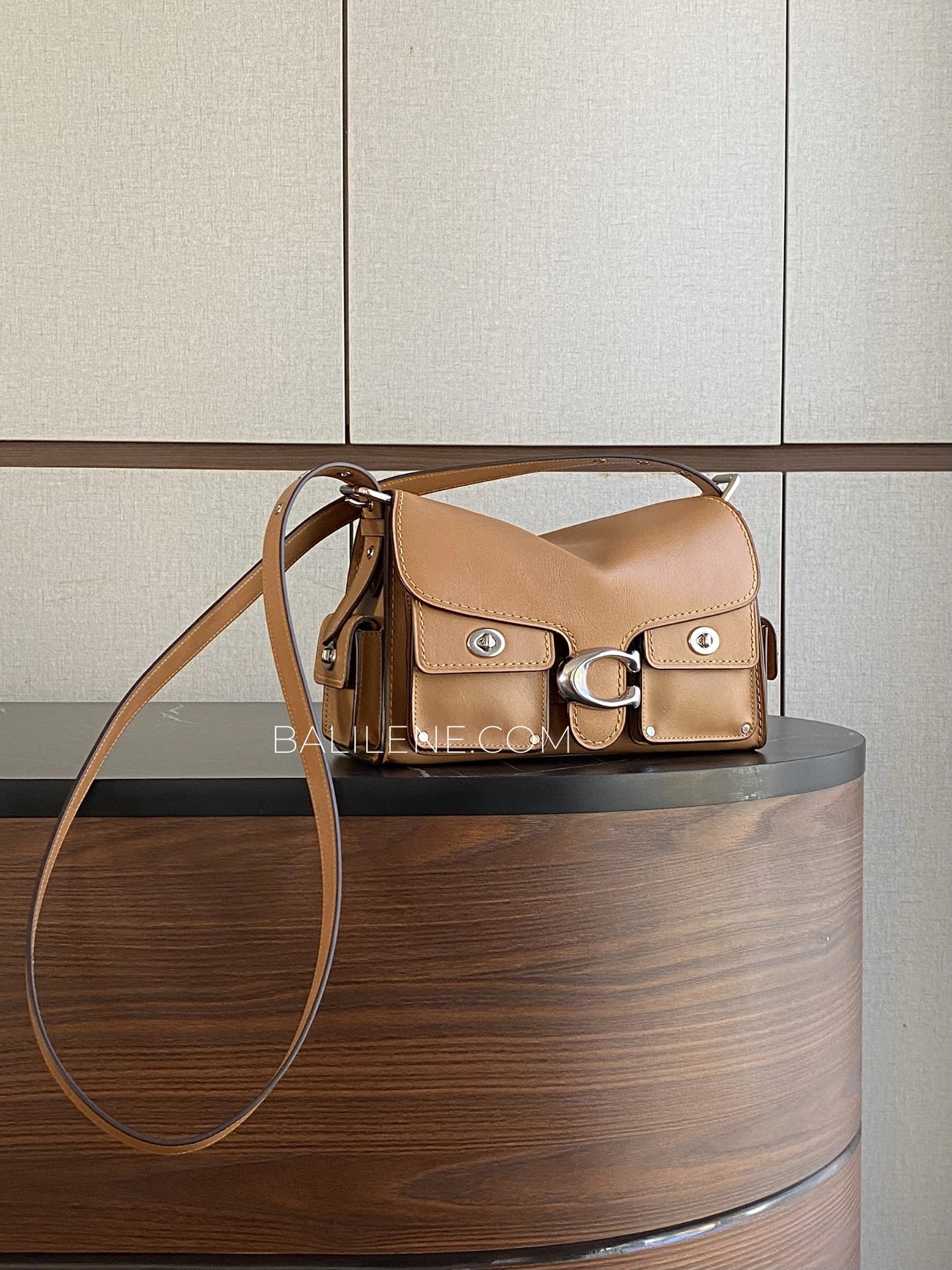 Coach-Cargo-Turnlock-Soft-Tabby-Honey-Brown-balilene