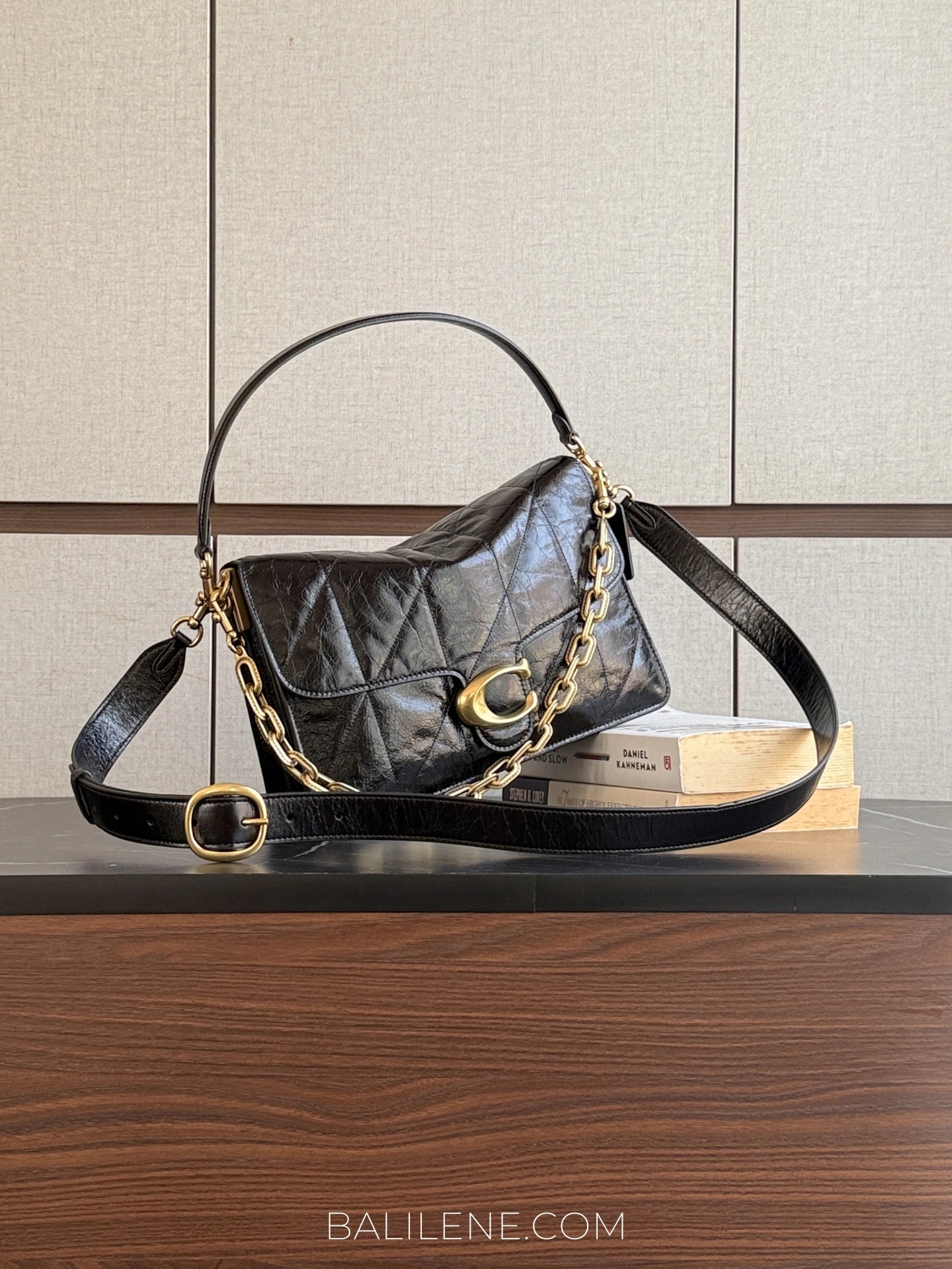 Coach-Chain-Tabby-Shoulder-Bag-30-With-Quilting-Black-balilene