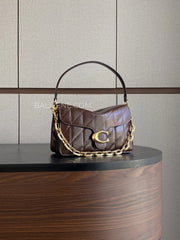 Coach-Chain-Tabby-Shoulder-Bag-With-Quilting-Maple-balilene