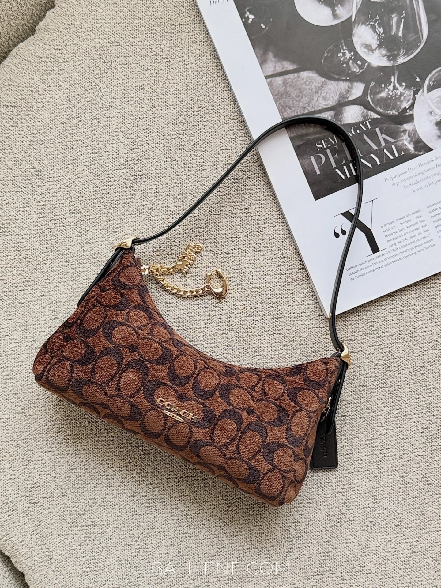 Coach-Emeilia-Shoulder-Bag-In-Signature-Chenille-Truffle-balilene