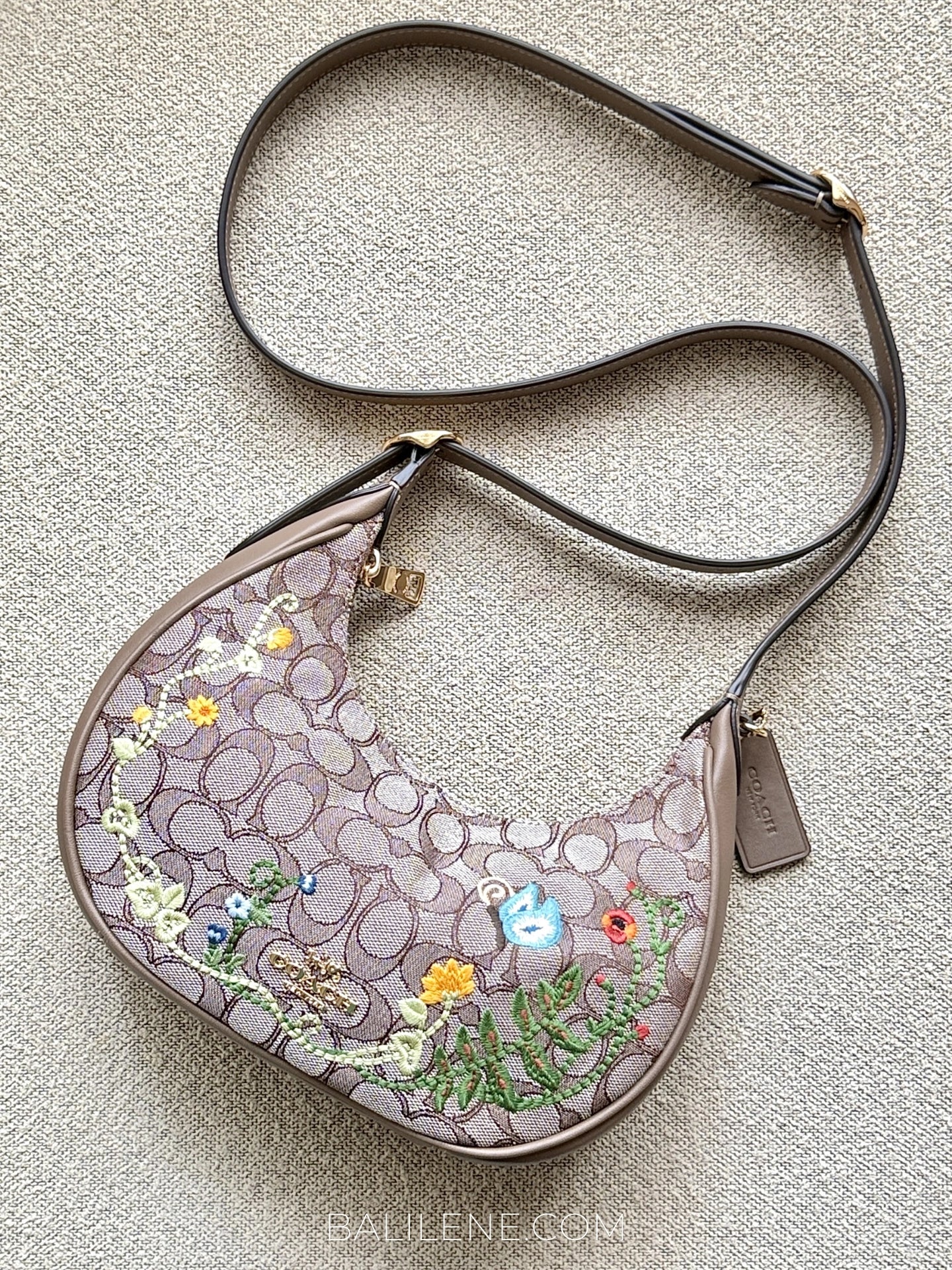 Coach-Emily-Shoulder-Bag-In-Signature-Jacquard-With-Floral-Embroidery-Oak-Multi-balilene