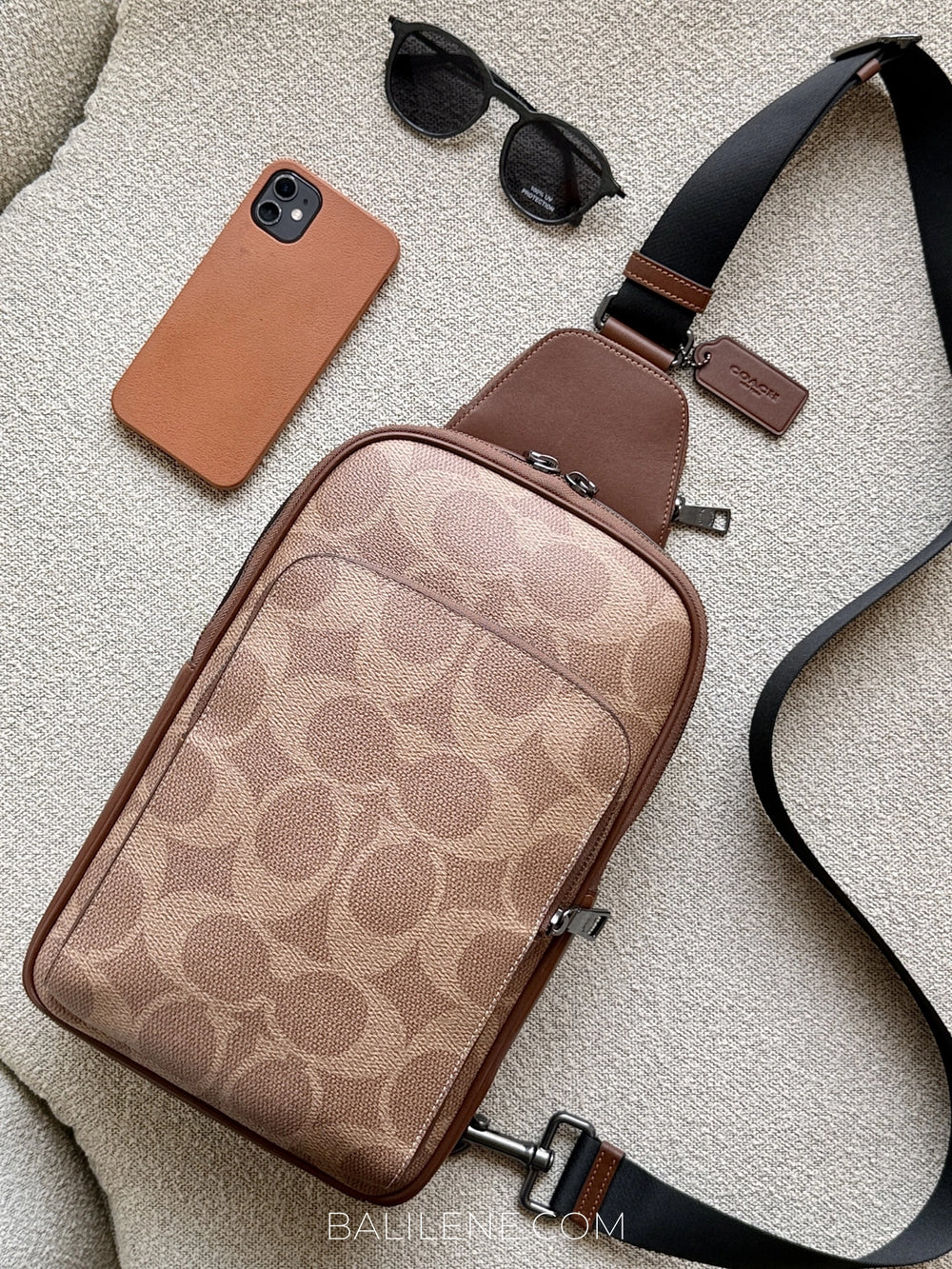 Coach-Ethan-Pack-In-Signature-Canvas-Tan-Vintage-Brown-balilene