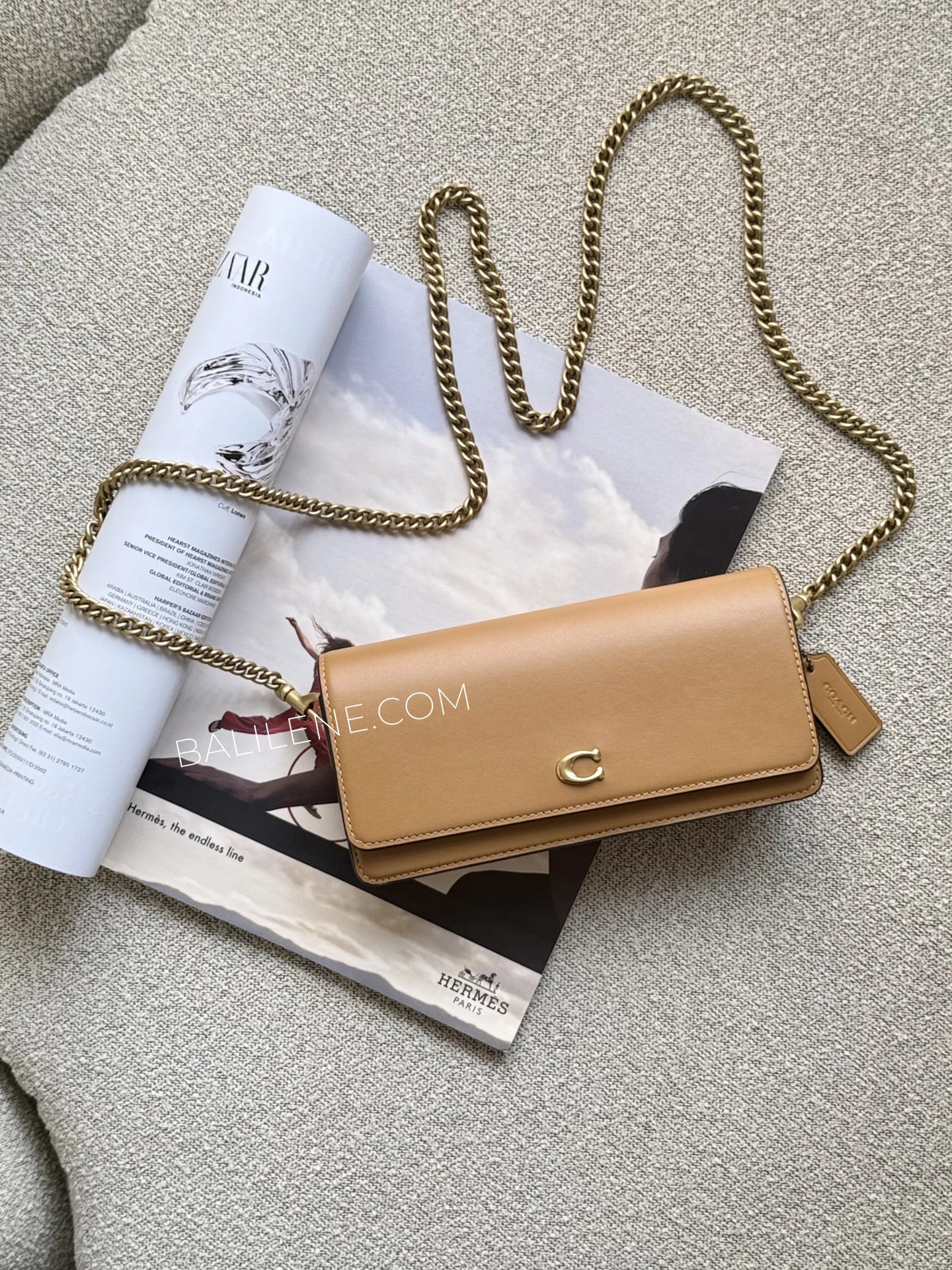 Coach-Evie-Essential-Long-Wallet-With-Chain-Honey-Brown-balilene