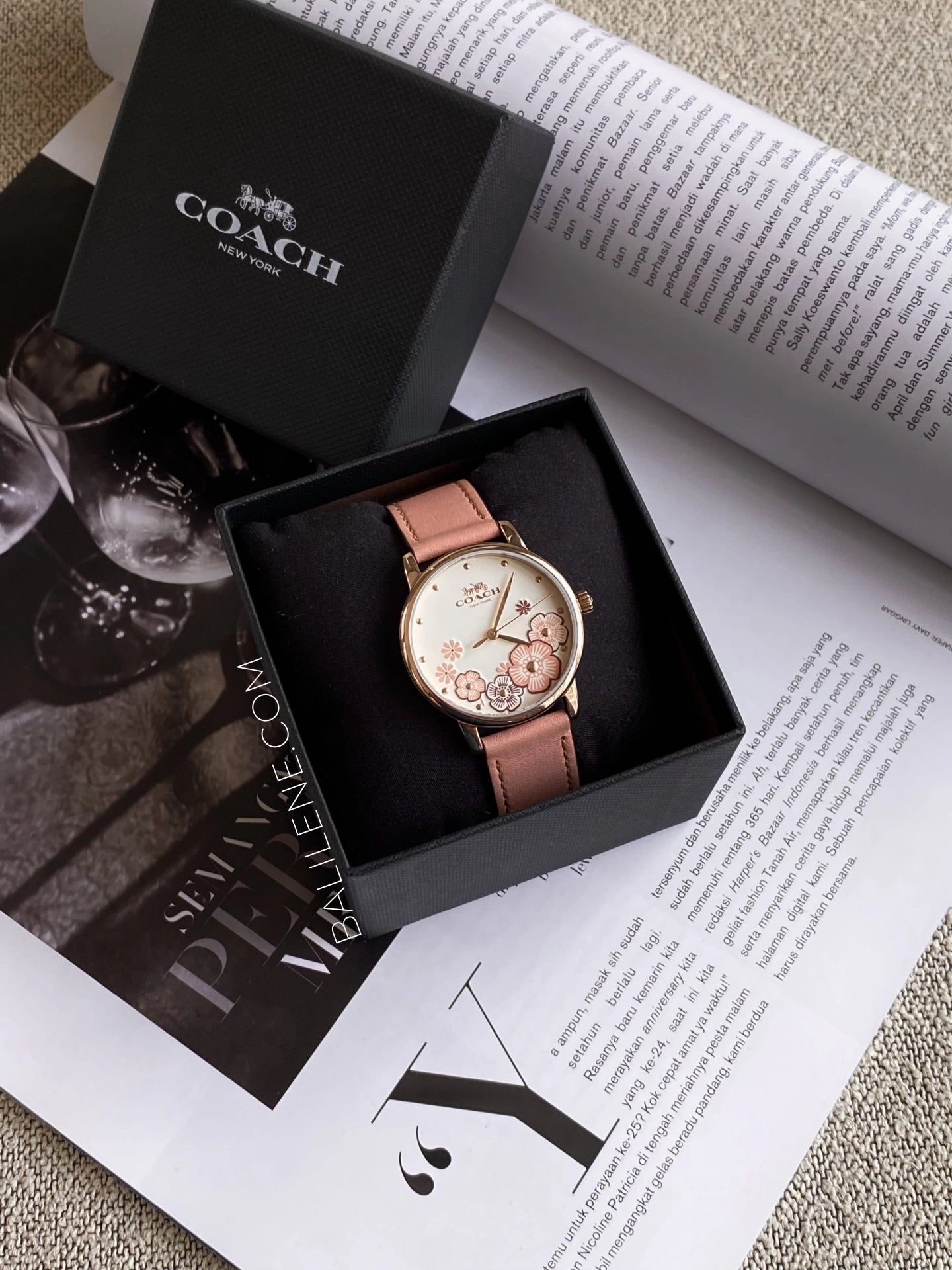 Coach-Grand-Ladies-White-Dial-Pink-Leather-Strapl-balilene