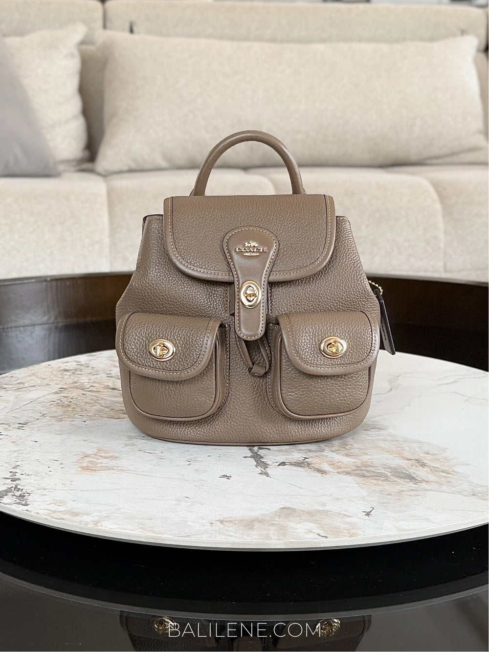 Coach-Hadley-Backpack-Dark-Stone-balilene
