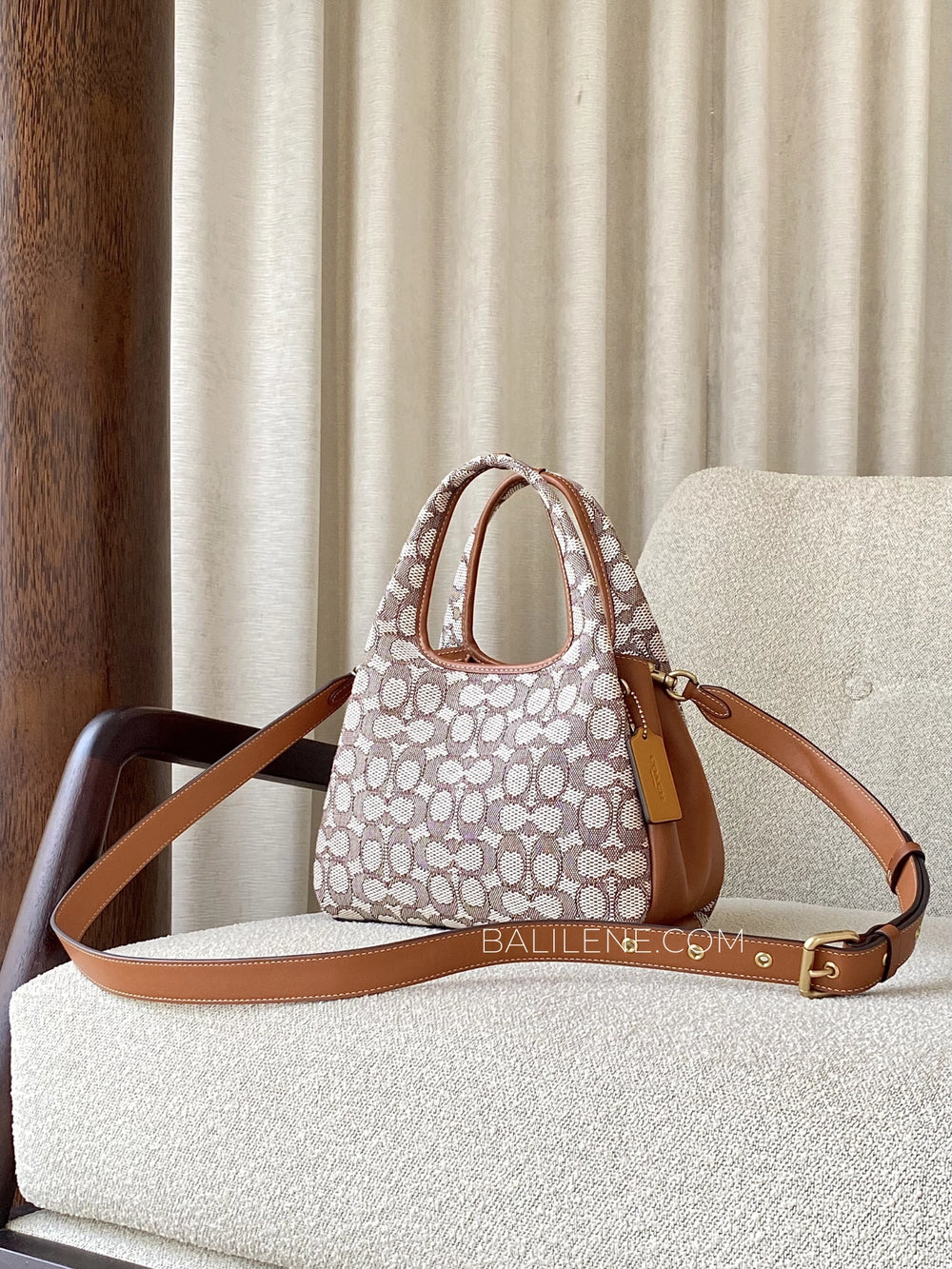 Coach-Lana-Shoulder-Bag-23-In-Signature-Jacquard-Burnished-Amber-balilene